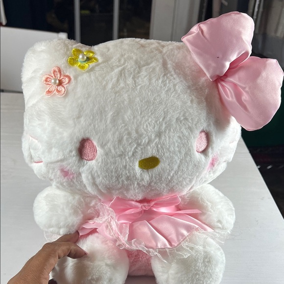 Hello Kitty Plush with Pink Bow and White Fur - Picture 3 of 4